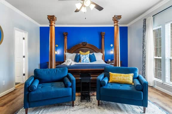 Serene Views | Luxury Pool Retreat Sleeps 10 +Fun!