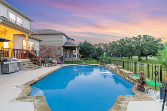 Serene Views | Luxury Pool Retreat Sleeps 10 +Fun!